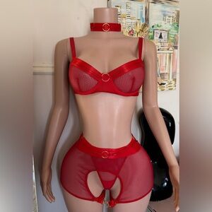 4 pc lingerie set